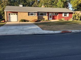 908 Rice Ave SW, Willmar, MN 56201