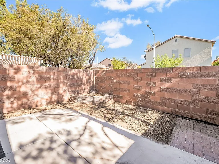 10242 Rocky Tree St — Photo 31