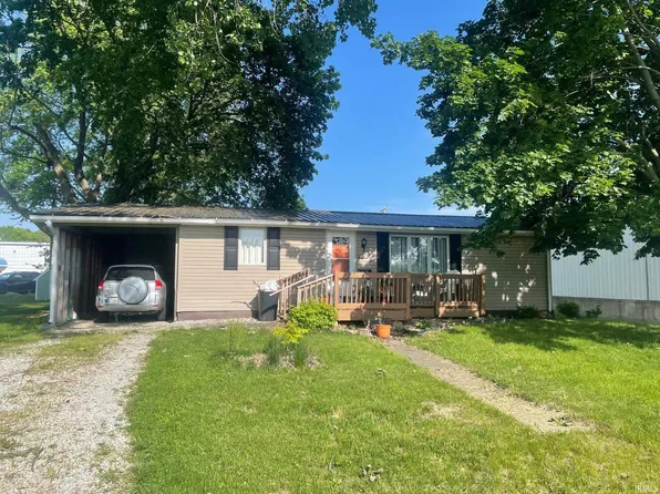 1633 Jefferson St, Rochester, IN 46975