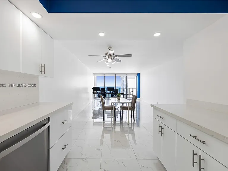 2401 S Ocean Dr #2402 — Photo 8