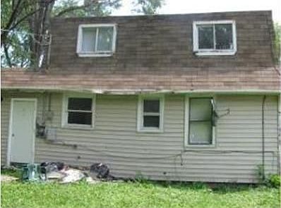 2nd image of 14522 Justine St
