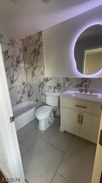 3 bed, 2.0 bath, $2,800 — Photo 3