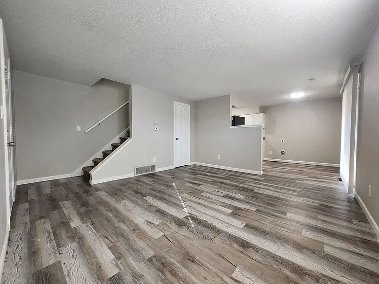 1628 S Cascade Ave #C — Photo 5
