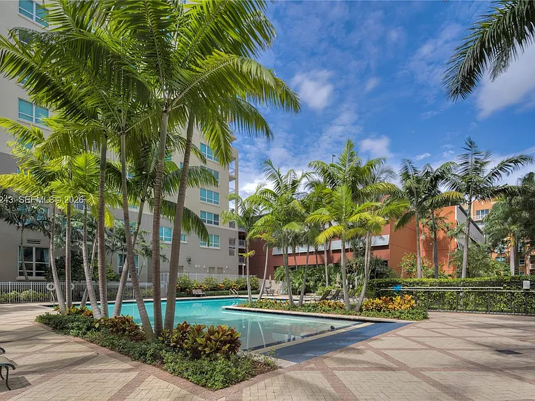 2000 N Bayshore Dr #626 — Photo 20