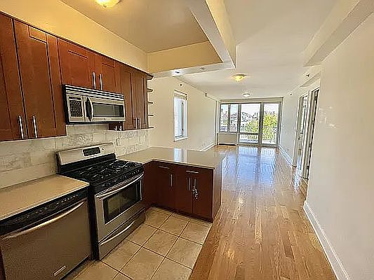 4th image of 26-38 28th St #5C