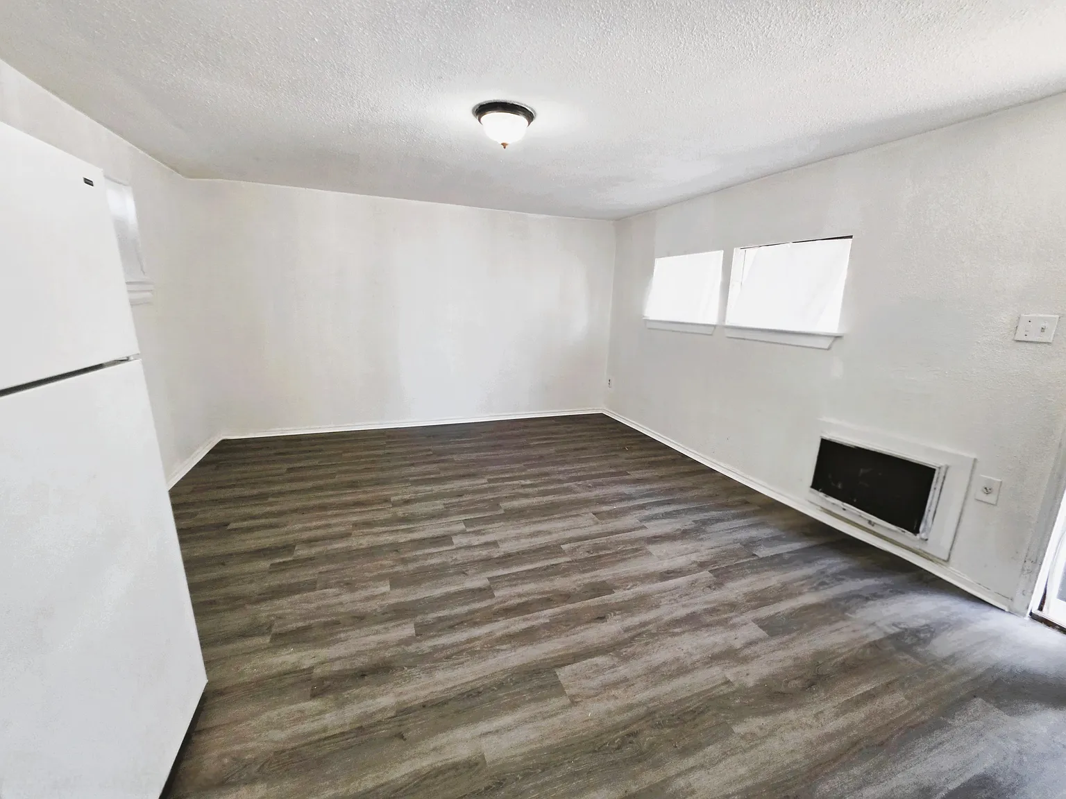 Studio, 265 sqft, $750 — Photo 2