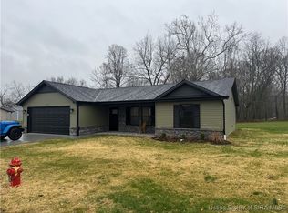 103 Poplar St, Vevay, IN 47043