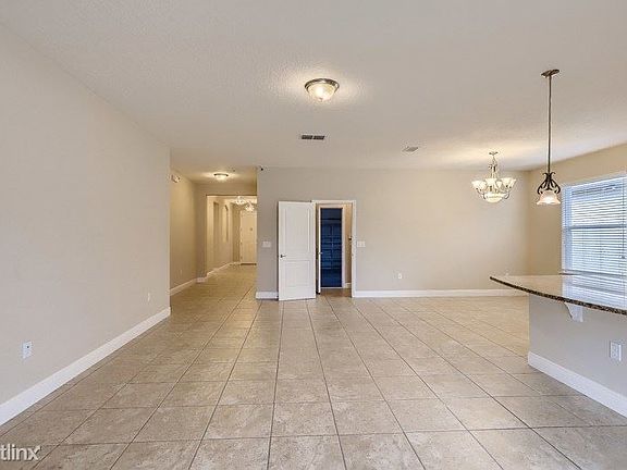 5th image of 1499 Caterpillar St