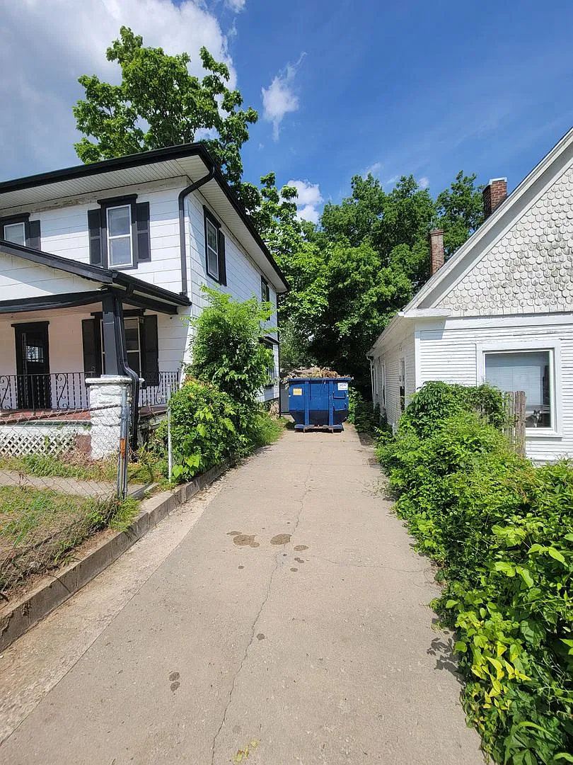 Single family home in KC - Vouchers Accepted! — Photo 3
