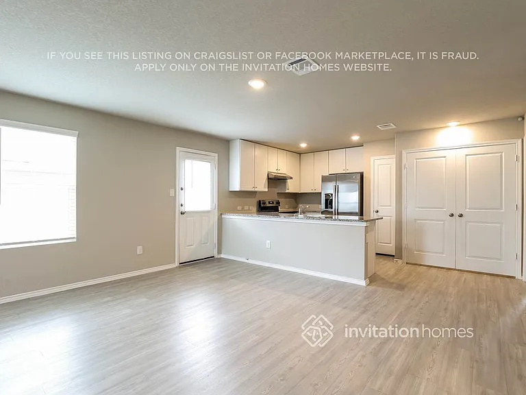 140 Hollywood Dr — Photo 5