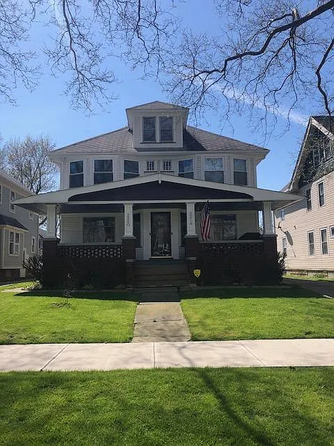 2220 West Blvd photo 1