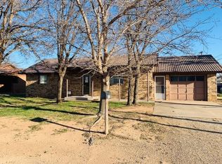 504 Carson Ave, Ropesville, TX 79358