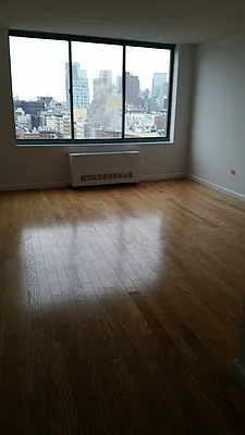 Rented by Tompkins Square Realty | media 9