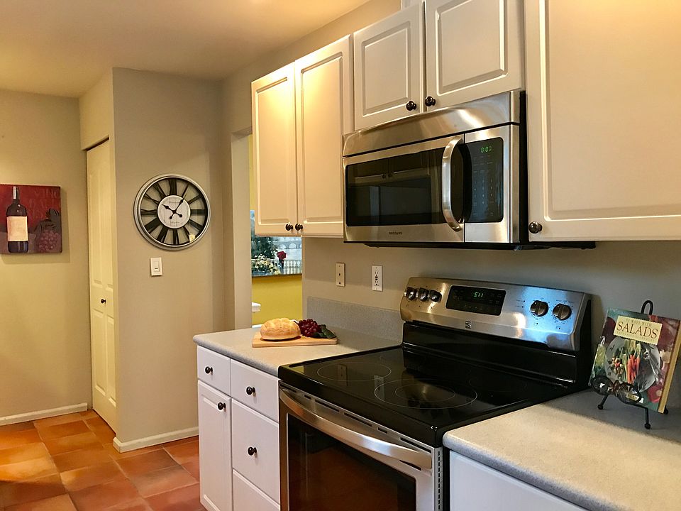 1st image of 2419 8th Ave N APT 301