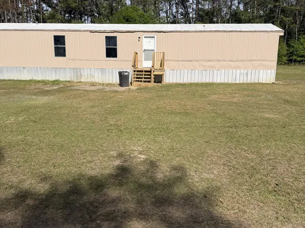 220 Sycamore Ln, East Dublin, GA 31027