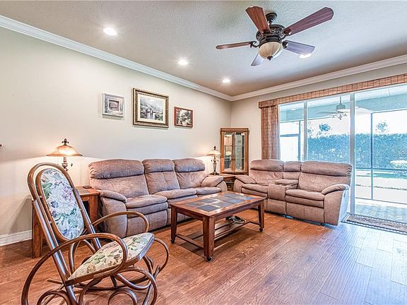 3rd image of 15806 Aurora Lake Cir