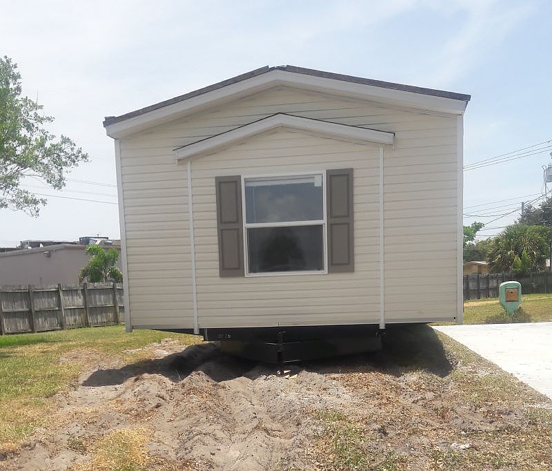 1st image of 137 Havenwood Dr