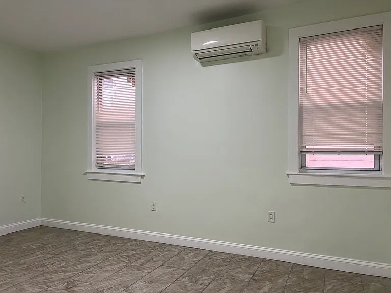 343 Highland Ave #1 — Photo 7