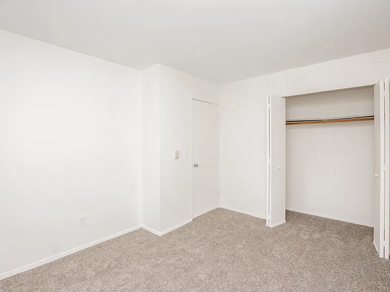 Lockport South Apartments — Photo 43