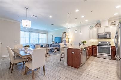 3rd image of 7139 Greenwood Park Cir APT 106