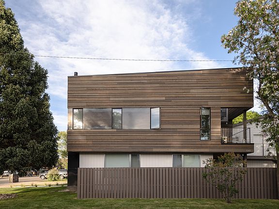 3rd image of 190 Garfield Ave #17540629