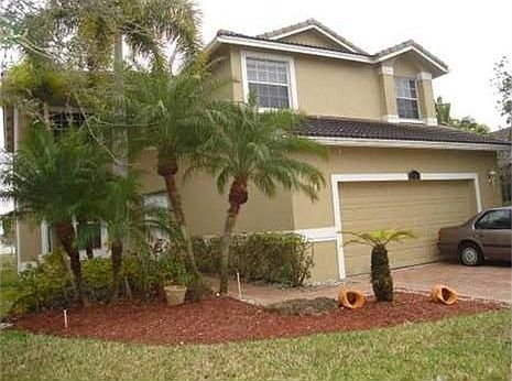 2nd image of 16220 NW 17th St