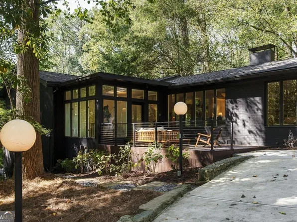 922 Barton Woods Rd NE, Atlanta, GA 30307