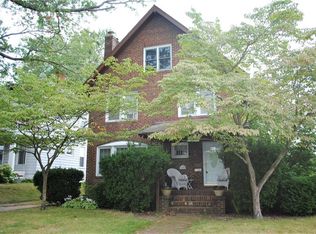1348 Summit Ave, Lakewood, OH 44107