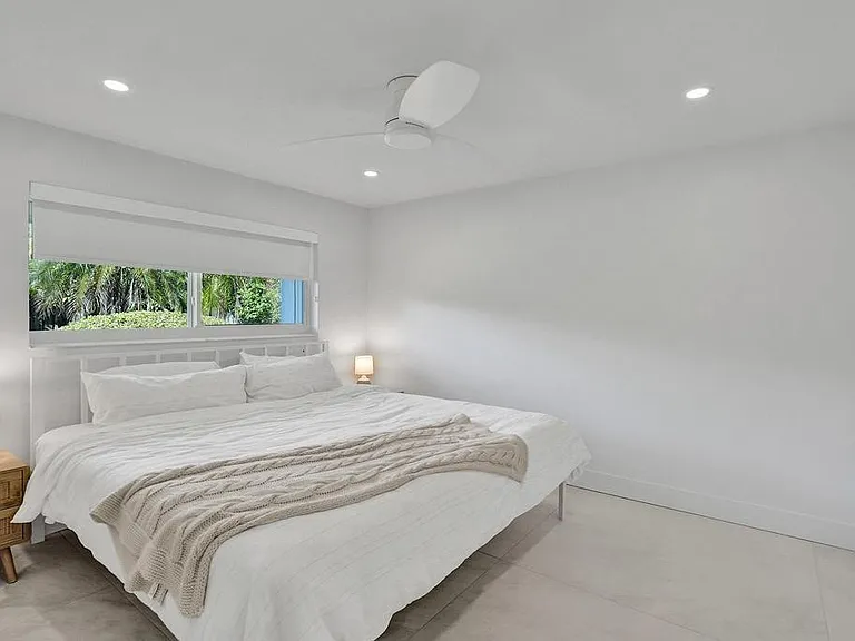 5581 NE 31st Ave — Photo 29