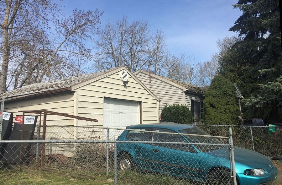 2nd image of 4551 NE Crystal Ln