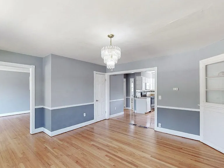 New Scotland Ave — Photo 3