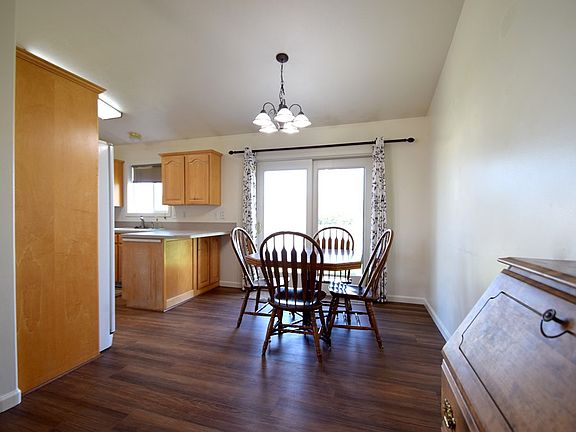3rd image of 4321 E Chippewa Ln