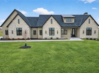 18904 Bella Terra Rd, Raymore, MO 64083