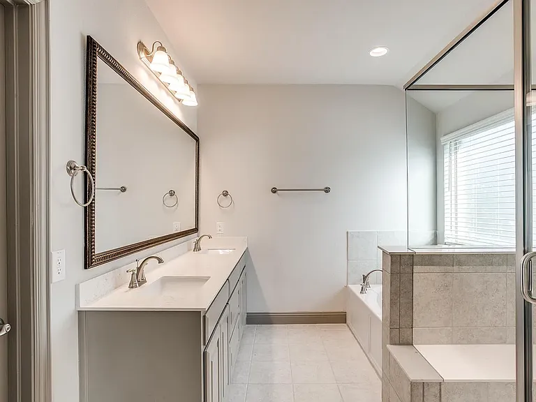 7617 Regal Ln — Photo 15