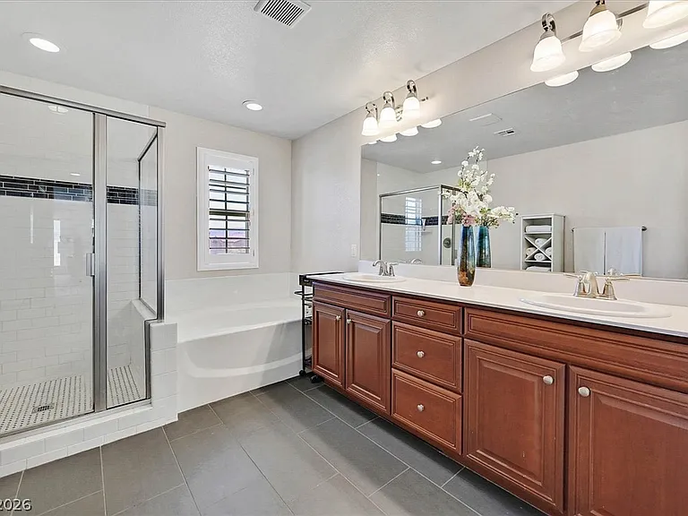 12270 Sandy Peak Ave — Photo 25