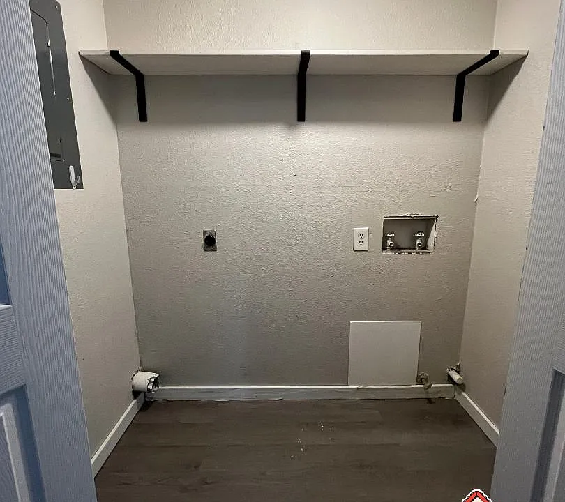 Unit Photo