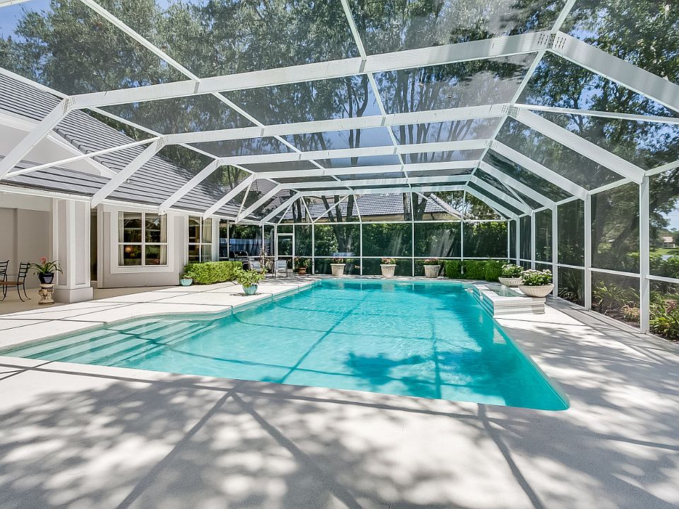 1st image of 237 Plantation Cir S