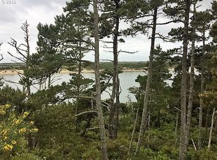 Rhododendron Dr, Florence, OR 97439