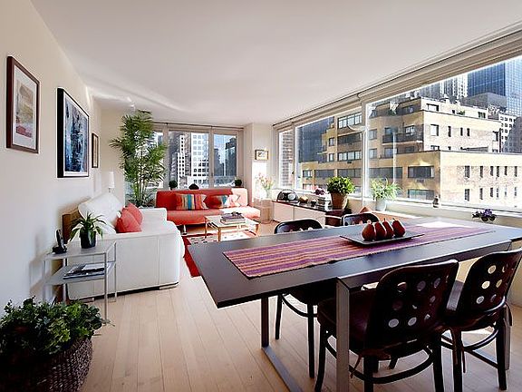 4th image of 322 W 57th St APT 16S