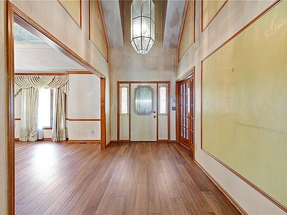 4th image of 11905 Madison Ave