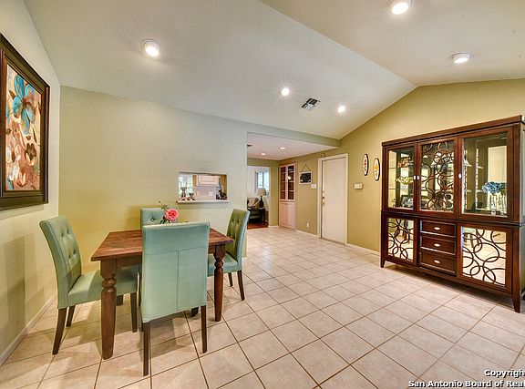 5th image of 10523 Millspring