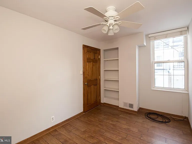 2430 Perot St — Photo 19