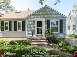 458 Juneway Dr, Bay Village, OH