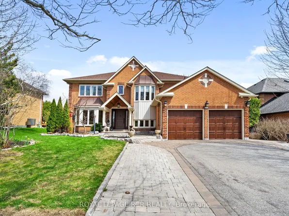 409 Alex Doner Dr, Newmarket, ON L3X 1C6
