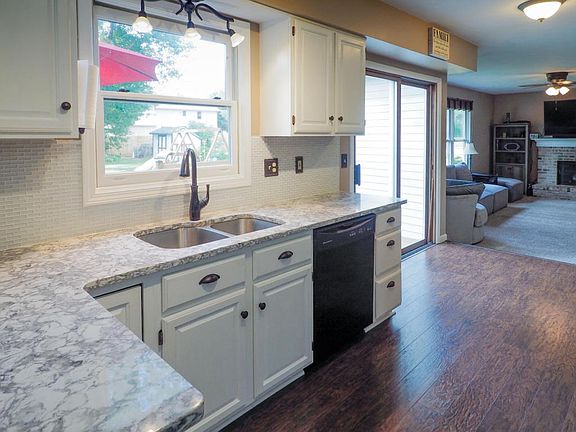 231 Hidden Forest Rd-112