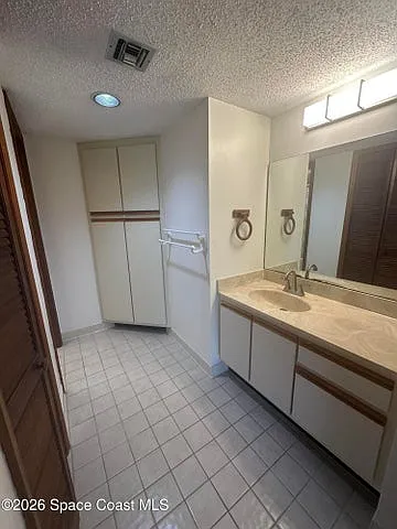 1600 Woodland Dr #1 — Photo 4