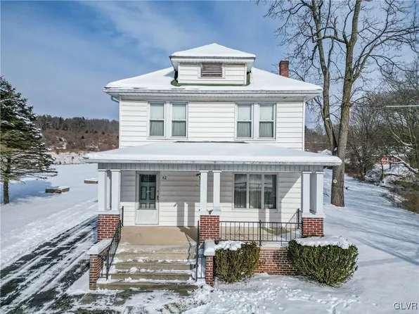 82 River Rd W, Tamaqua, PA 18252
