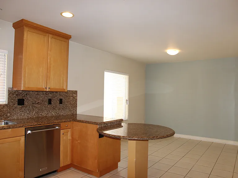 11871 Iowa Ave #104 — Photo 4