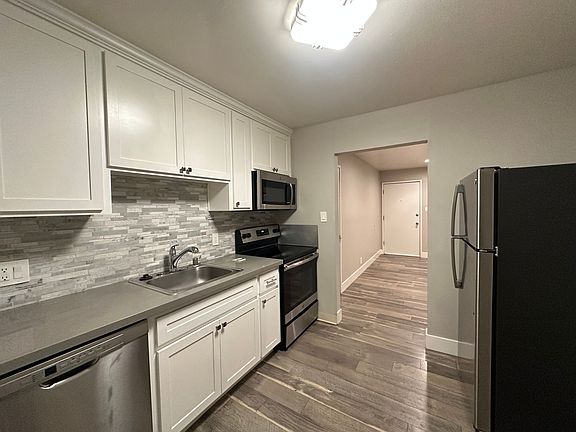 4th image of 2713-2721 T St #271301