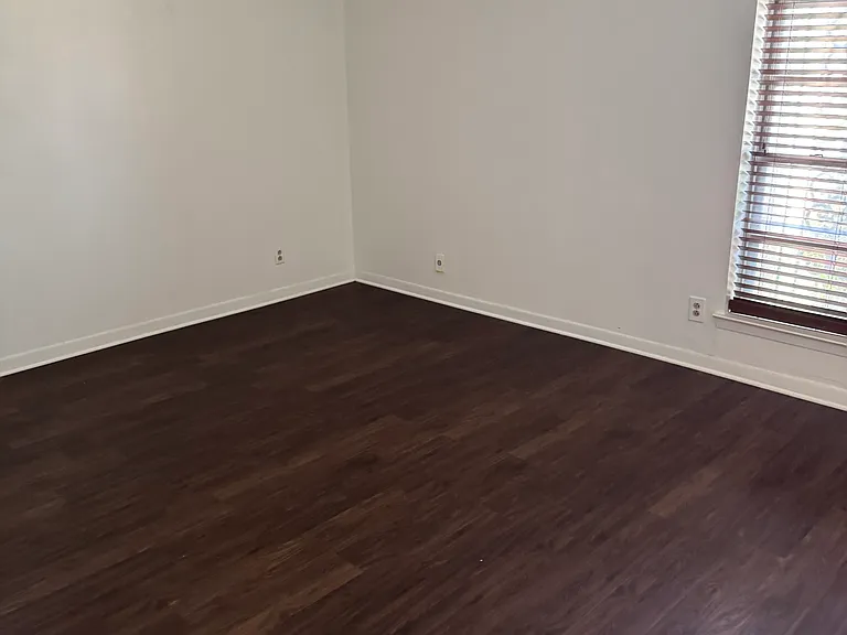 1806 Crescent Dr — Photo 13